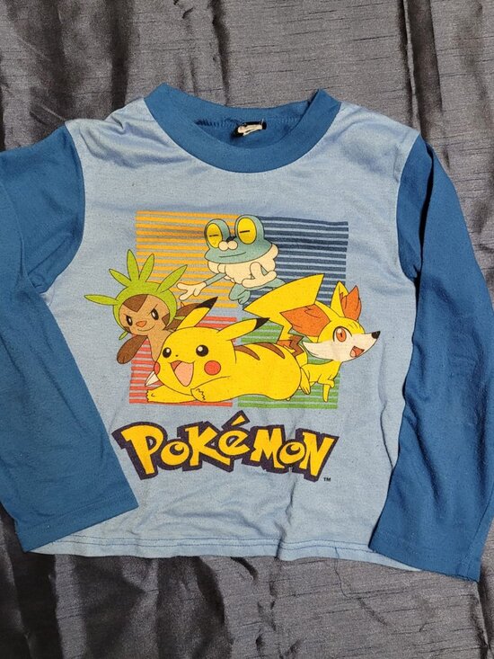 Pokemon shirt PJ top 5/6 Yrs - Picture 1 of 3